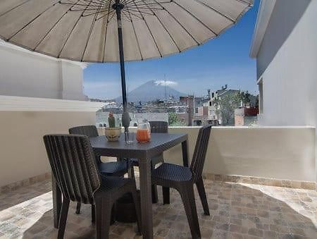 Hostal Lirium Pachacutec Luaran gambar