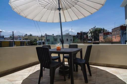 Hostal Lirium Pachacutec Luaran gambar